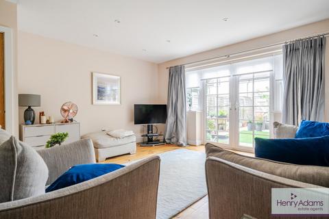 3 The Old Forge, Rusper, Horsham, RH12 4FR