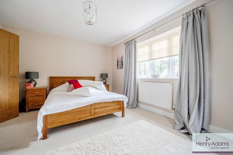 3 The Old Forge, Rusper, Horsham, RH12 4FR