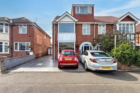 undefined, Park Avenue, Skegness, PE25