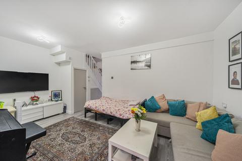 141 Reynolds Drive, Edgware, HA8 5PX