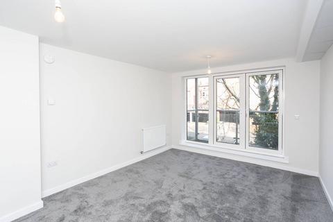 2 bedroom flat for sale, Mosaic House, Midland Road, Hemel Hempstead, HP2
