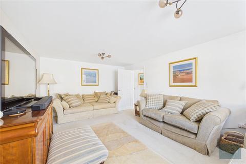 18 Basil Drive, Melksham, SN12 6LT