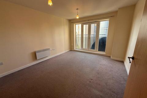 2 bedroom flat for sale, Aspects Court, Berkshire SL1