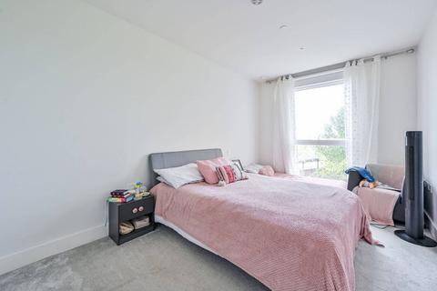 2 bedroom flat for sale, Kidbrooke Park Road, Kidbrooke, London, SE3