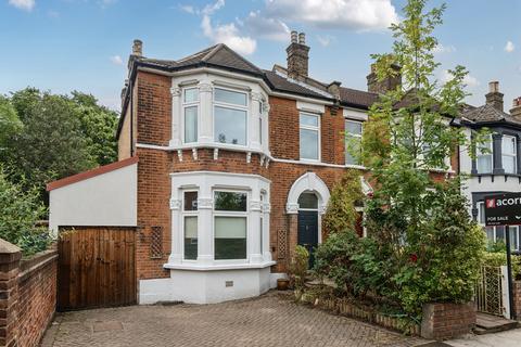 39 Torridon Road, London, SE6 1RQ