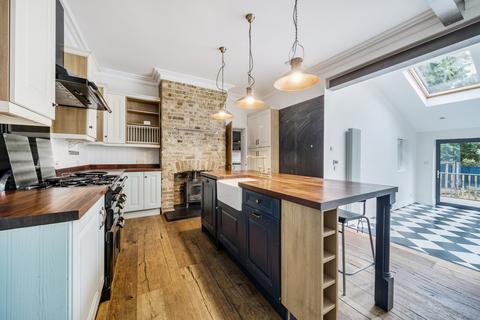 39 Torridon Road, London, SE6 1RQ