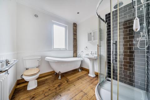 39 Torridon Road, London, SE6 1RQ