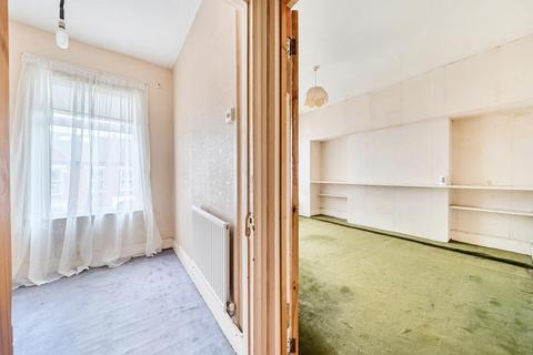 3 bedroom flat for sale, Mersham Road, Thornton Heath