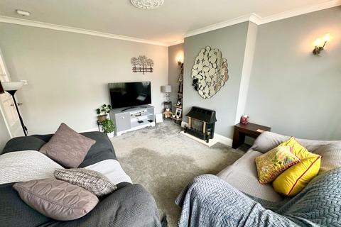 3 bedroom semi-detached house for sale, Green Park Avenue, Skircoat Green, Halifax
