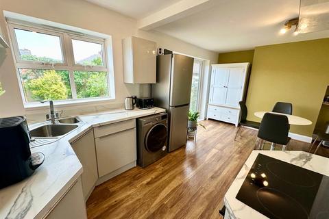 3 bedroom semi-detached house for sale, Green Park Avenue, Skircoat Green, Halifax