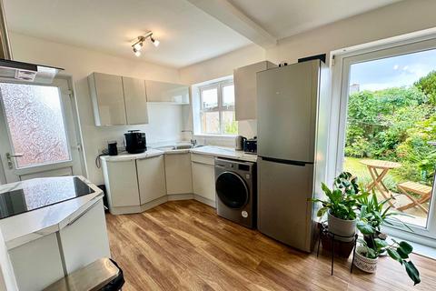3 bedroom semi-detached house for sale, Green Park Avenue, Skircoat Green, Halifax