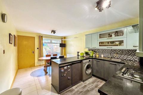 2 bedroom terraced house for sale, Amelia Close, Benwell, Newcastle upon Tyne, Tyne and Wear, NE4 8LH