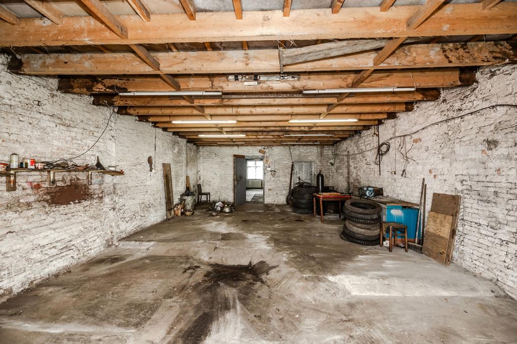210westgateroad-25