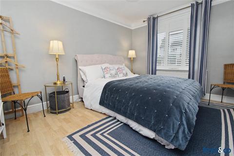 2 bedroom apartment for sale, Sandbanks Road, Lilliput, Poole, Dorset, BH14