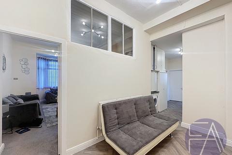 3 bedroom ground floor flat for sale, Kenworthys Flats, Southport PR9