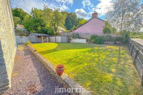 undefined, Cenarth
