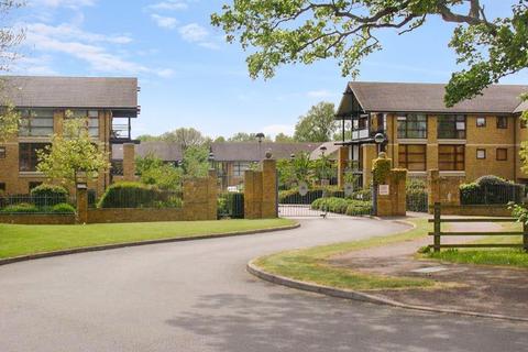 4 bedroom apartment for sale, Woodward Place, Loughton Lodge, Milton Keynes