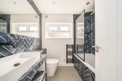 56 Gurdon Road, London, SE7 7RW