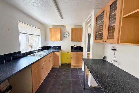 65 Queens Avenue, Ilfracombe, EX34 9LS