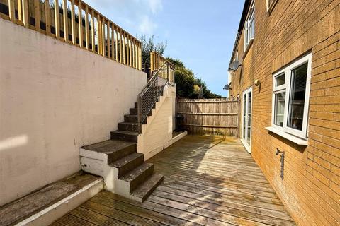 65 Queens Avenue, Ilfracombe, EX34 9LS
