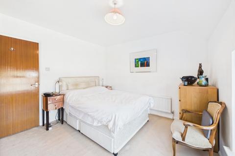 57 Manor Road, Northampton, NN2 6QJ