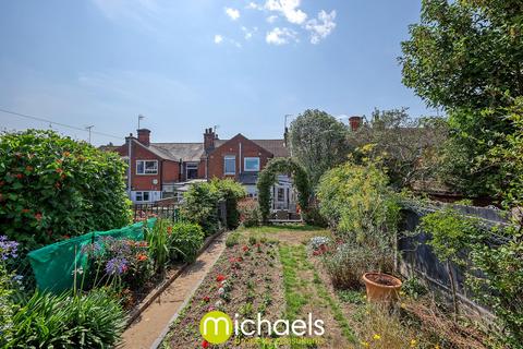 3 bedroom end of terrace house for sale, Old Heath Road, Colchester, CO1
