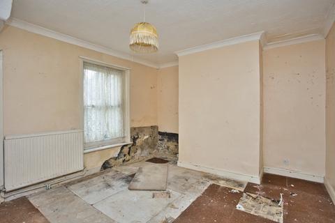 4 bedroom terraced house for sale, Salisbury Road, Dover, CT16