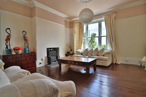 8 Lower Port View, Saltash, PL12 4BY