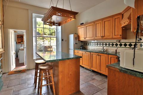 8 Lower Port View, Saltash, PL12 4BY