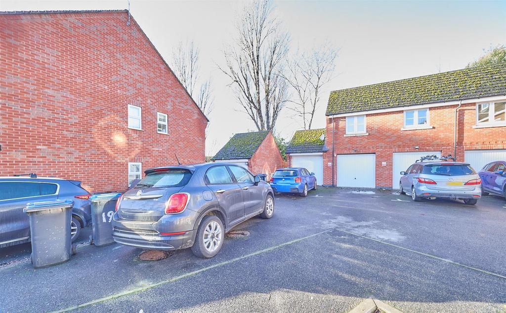 16 Beechrome Drive New 2.jpg