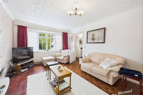 4 bedroom detached house for sale, Allonby Way, Aylesbury