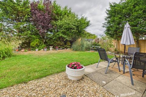 4 bedroom detached house for sale, Allonby Way, Aylesbury