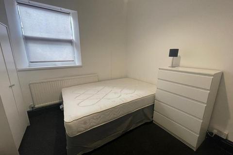 4 bedroom house share for sale, Norfolk Street, Mount Pleasant Swansea