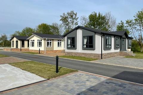 undefined, Elvington York