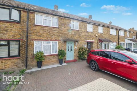 3 bedroom terraced house for sale, Eastwoodbury Crescent, Southend-on-Sea