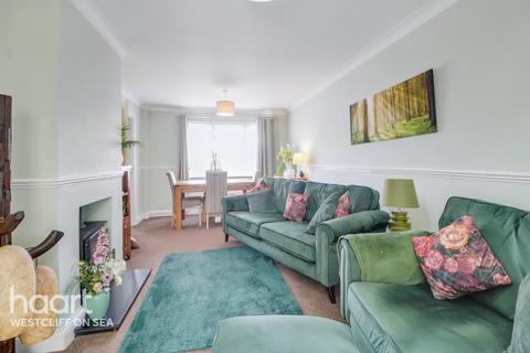 3 bedroom terraced house for sale, Eastwoodbury Crescent, Southend-on-Sea