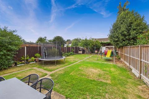 22 Ferndale Road, Ashford, TW15 3PJ