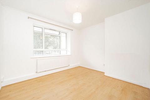 2 bedroom flat for sale, White City Estate, London W12