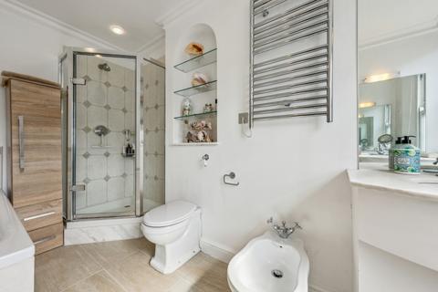 6 bedroom terraced house to rent, Neville Street, London, SW7