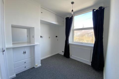 2 bedroom end of terrace house for sale, Quarmby Road, Huddersfield HD3