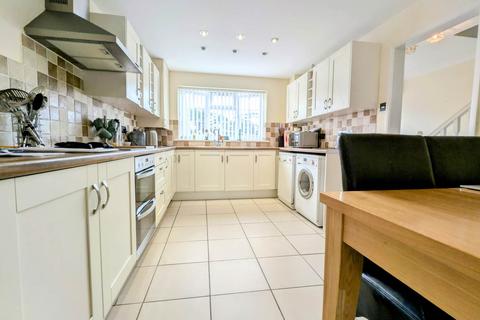 undefined, The Links, Bordon GU35