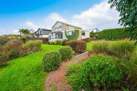 3 bedroom detached house for sale, Bay View Road, Northam, Bideford