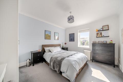 2 bedroom flat for sale, Mitcham Lane, London, SW16