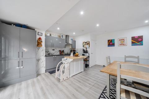 Caithness Road, Mitcham CR4