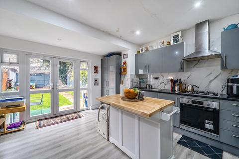 3 bedroom terraced house for sale, Caithness Road, Mitcham CR4