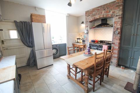 2 bedroom end of terrace house for sale, Upper Hibbert Lane, Marple