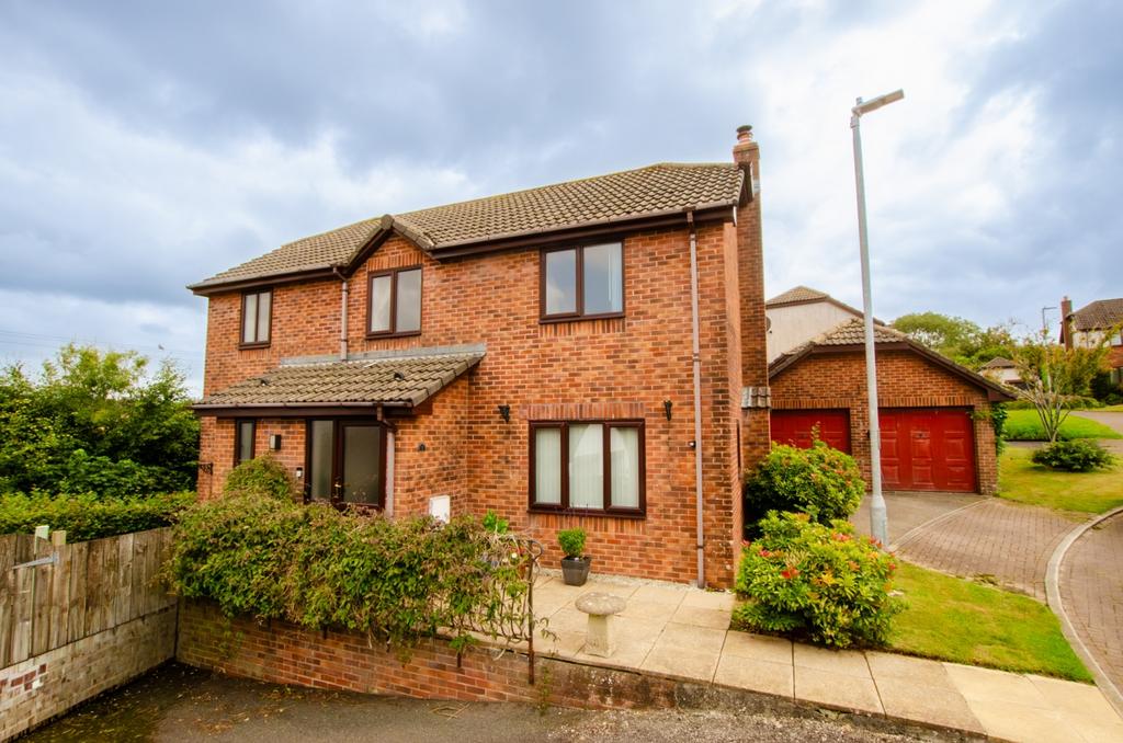 3 roseland gardens TPS Bodmin 01208 74182-2