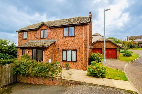 undefined, 3 Roseland Gardens, PL31 2EY Bodmin, Cornwall, UK