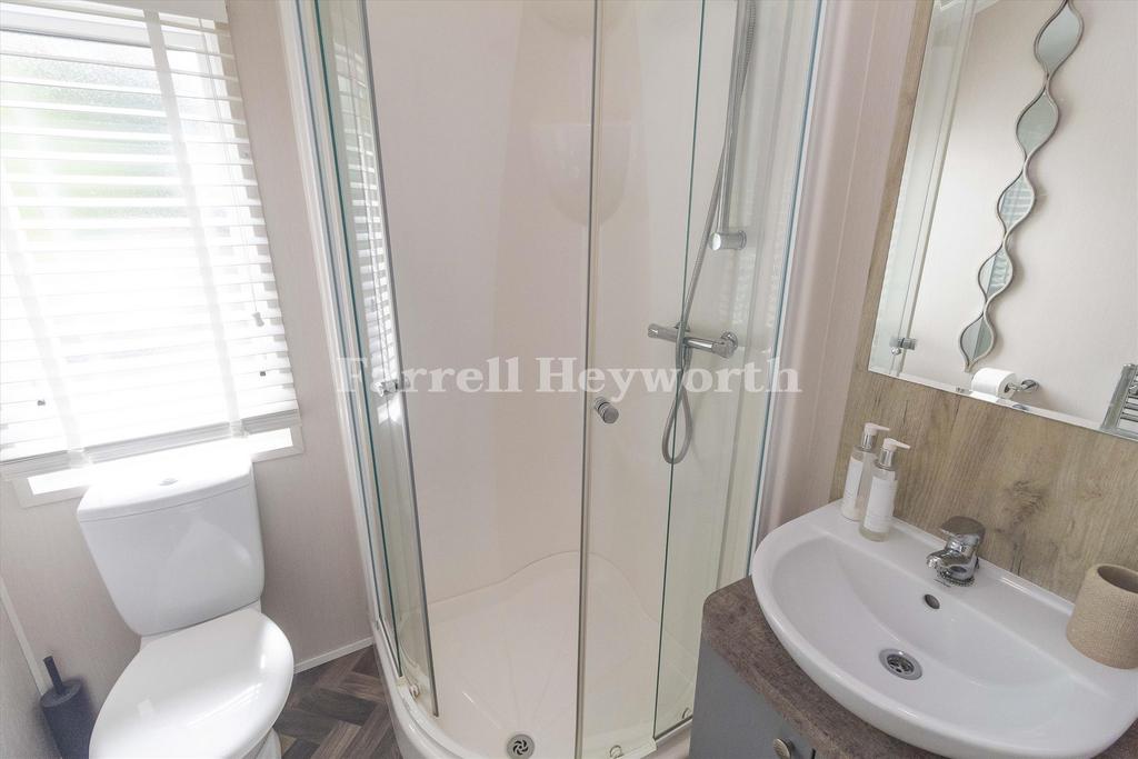 En Suite Shower
