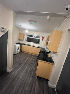 1 bedroom in a house share to rent, The Doweries, Rednal